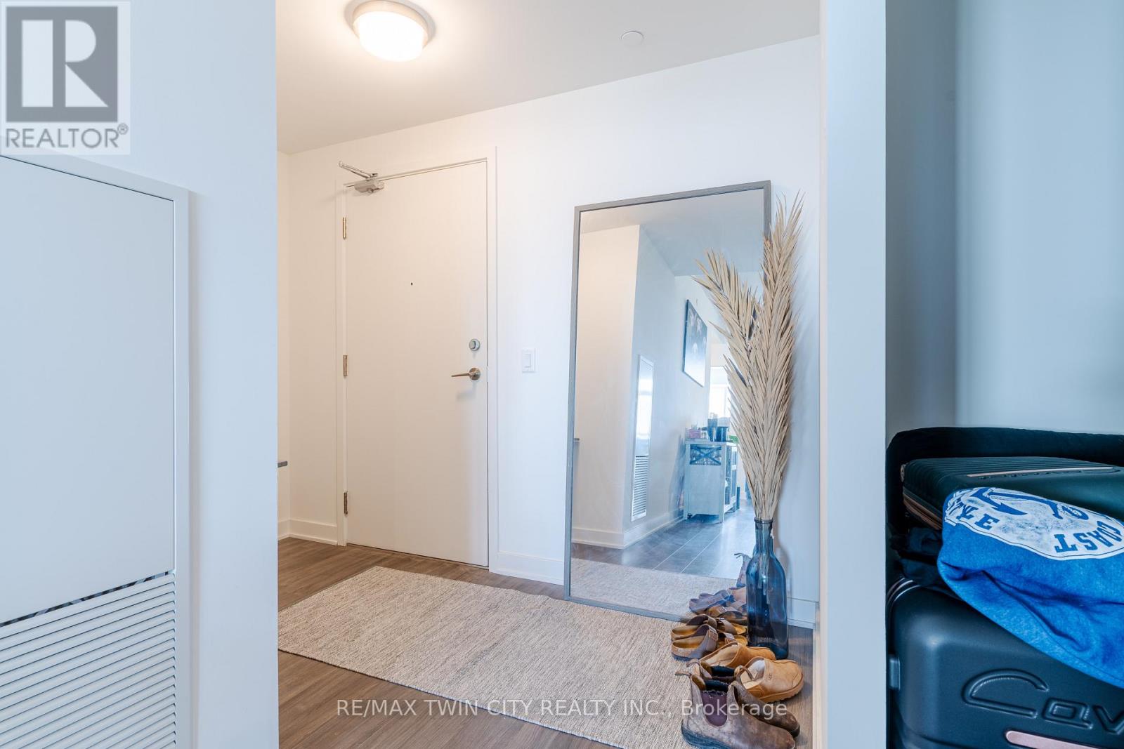 409 - 681 Yonge Street, Barrie, Ontario  L4N 4E8 - Photo 9 - S12415485