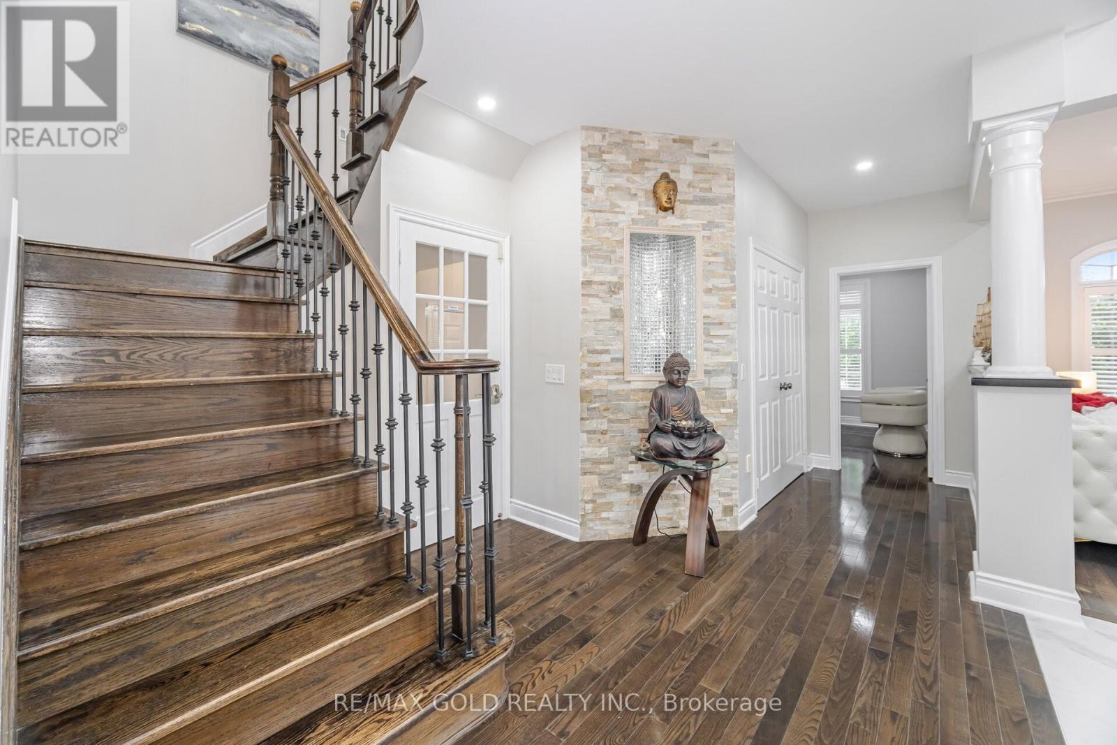 2 Belleville Drive, Brampton, Ontario  L6P 1V7 - Photo 18 - W12381081