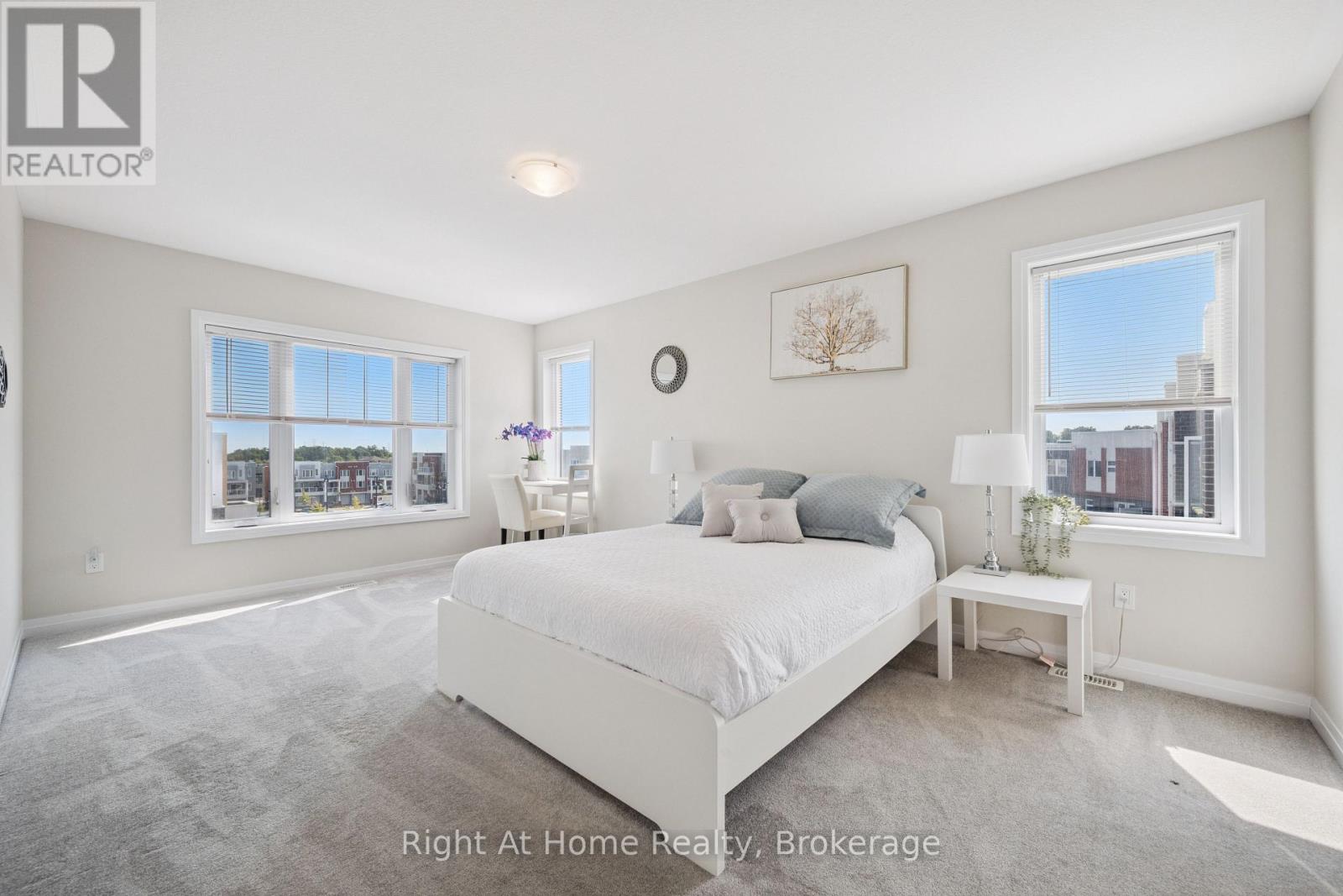 24 Progress Crescent, Kitchener, Ontario  N2R 0R7 - Photo 17 - X12415603