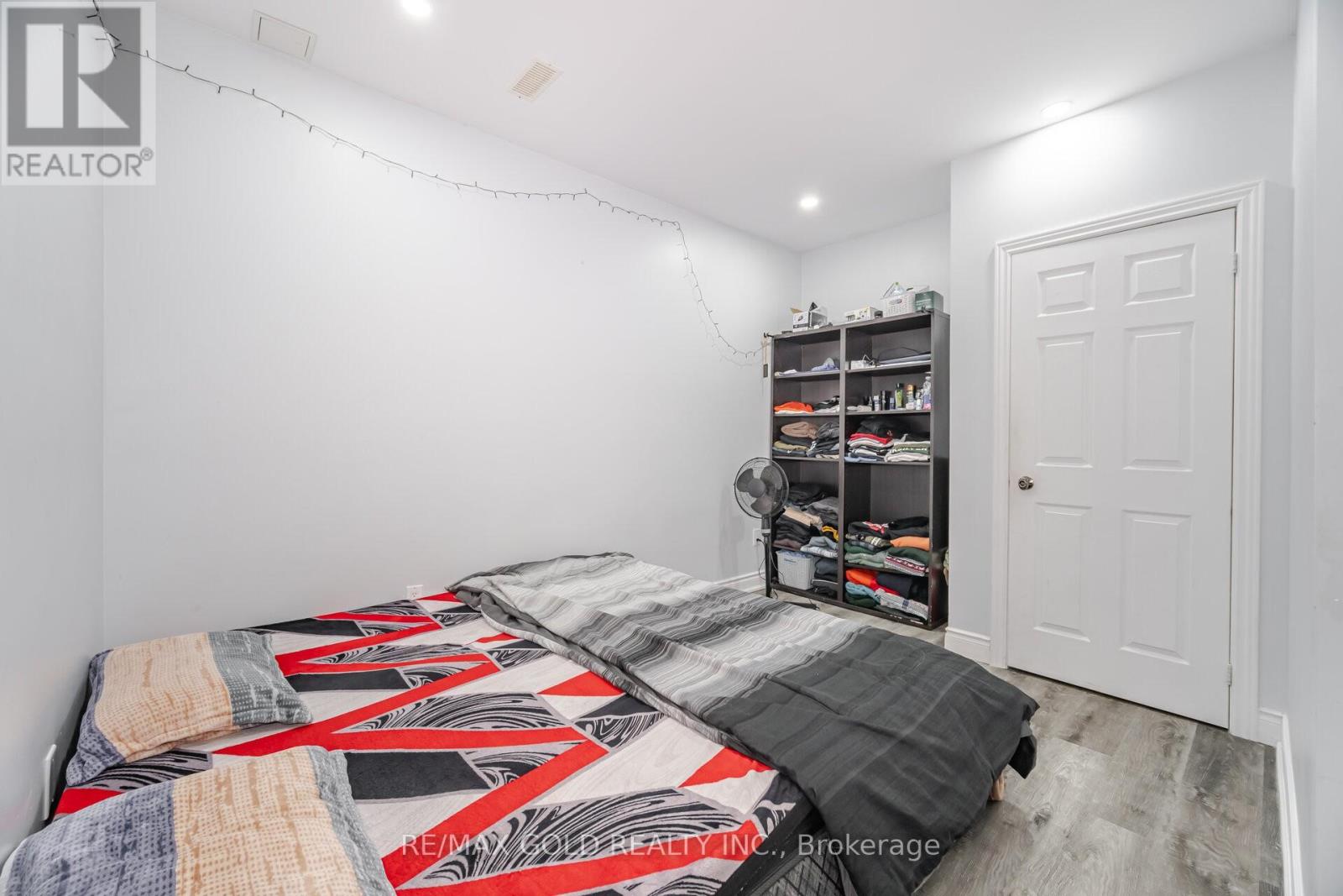2 Belleville Drive, Brampton, Ontario  L6P 1V7 - Photo 31 - W12381081