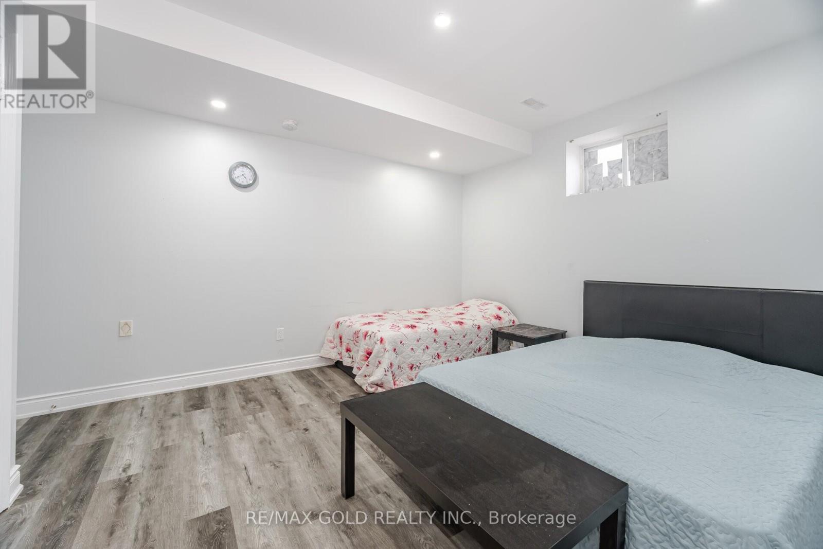 2 Belleville Drive, Brampton, Ontario  L6P 1V7 - Photo 33 - W12381081