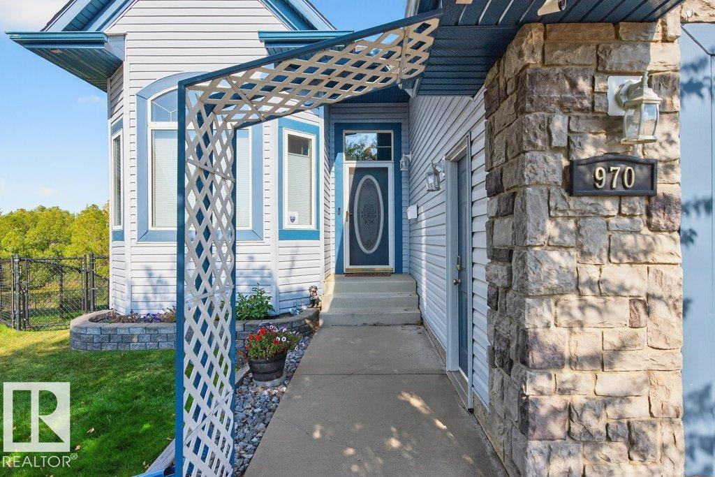 970 Blackmud Creek Cr Sw, Edmonton, Alberta  T6W 1J7 - Photo 4 - E4458596