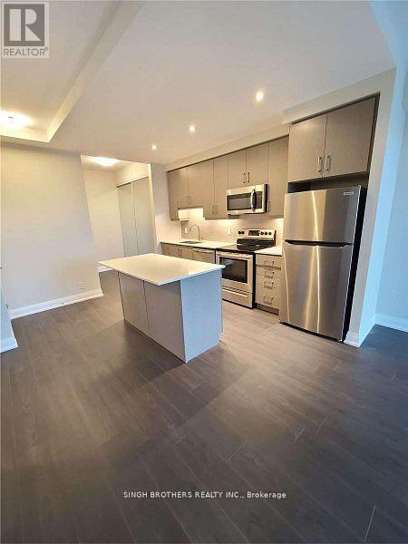 1501 - 15 Lynch Street, Brampton, Ontario  L6W 0C7 - Photo 4 - W12415467
