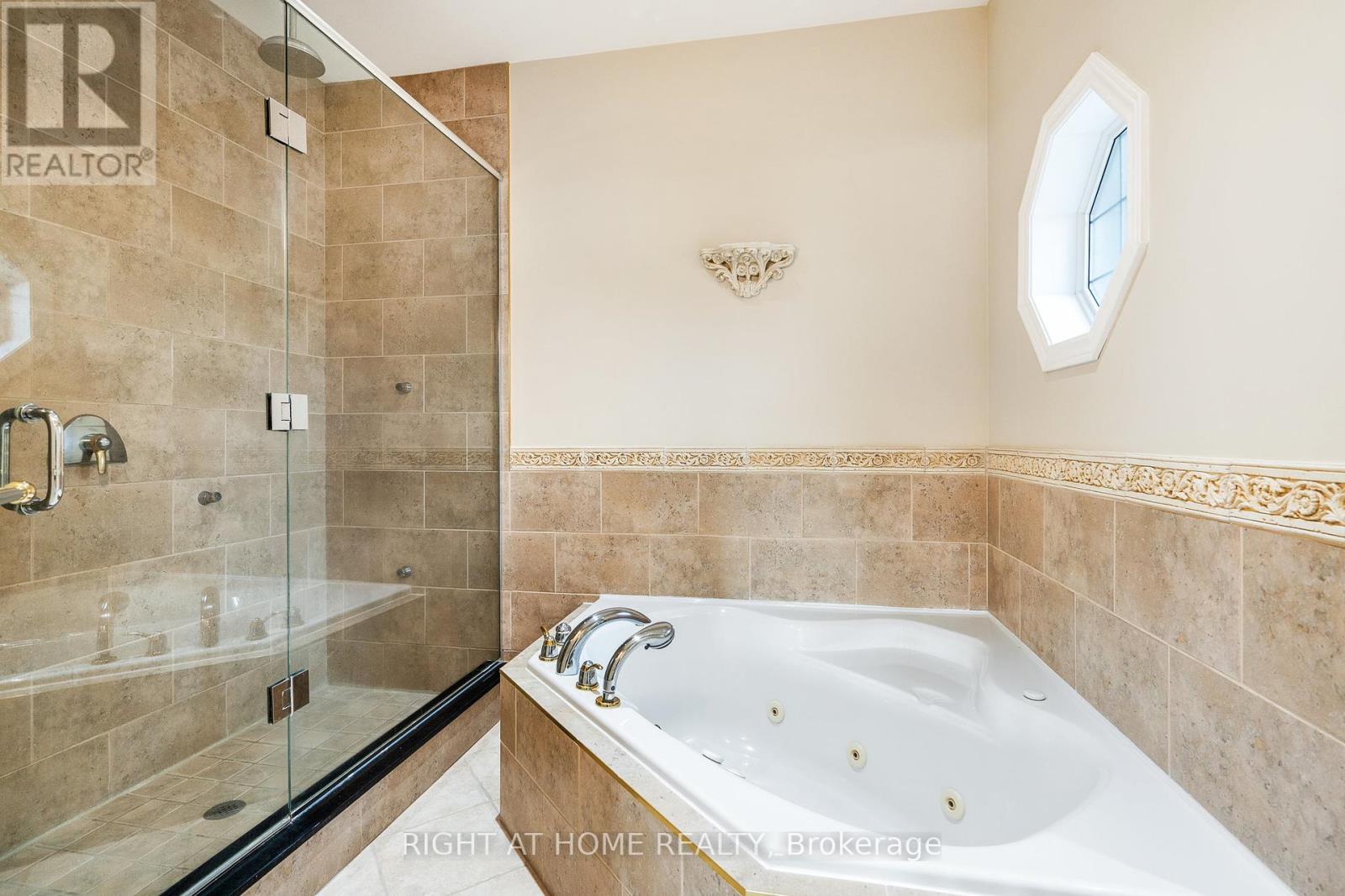 16 Deanna Drive, Wasaga Beach, Ontario  L9Z 1J5 - Photo 29 - S12415150