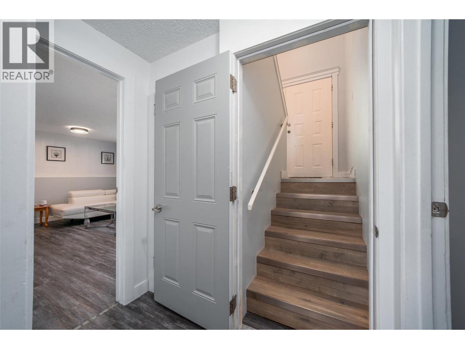 320 Prior Road N Kelowna Photo 21