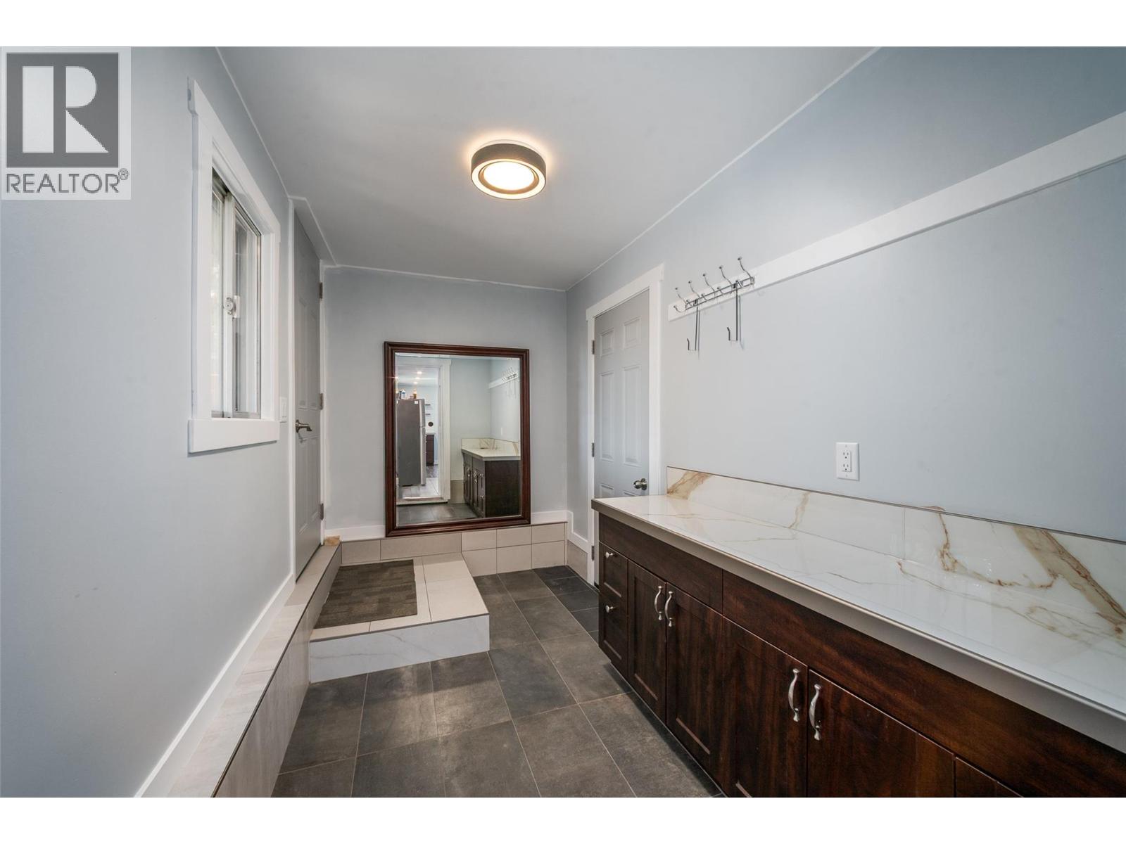 320 Prior Road N Kelowna Photo 38