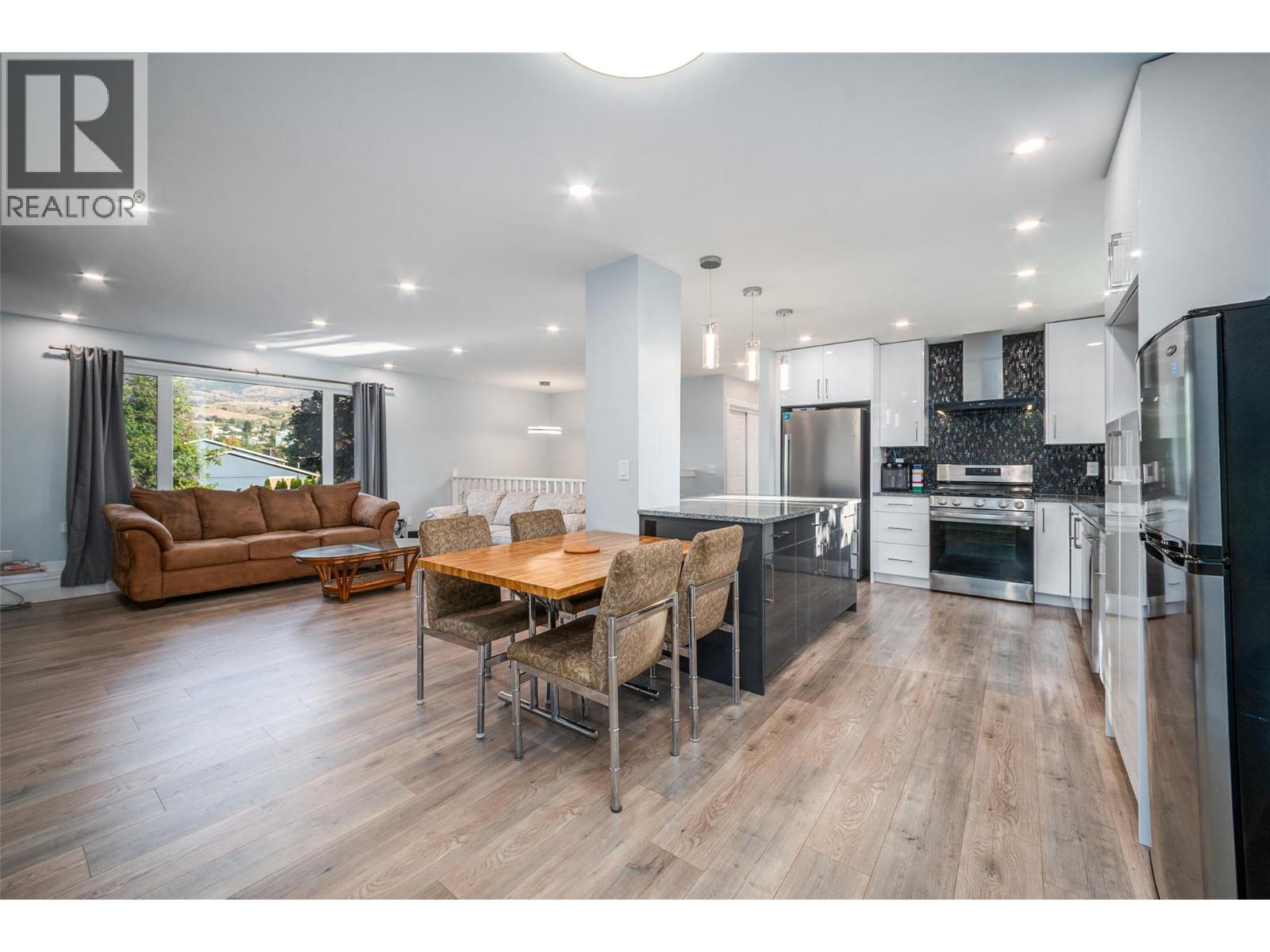320 Prior Road N Kelowna Photo 5