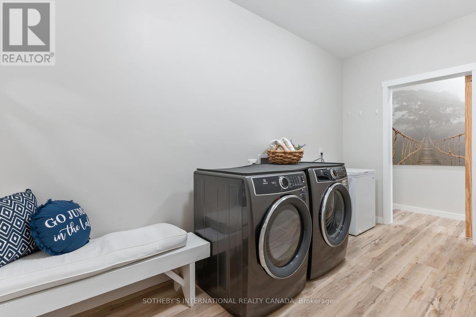 474 Creekwood Drive, Saugeen Shores, Ontario  N0H 2L0 - Photo 32 - X12415440