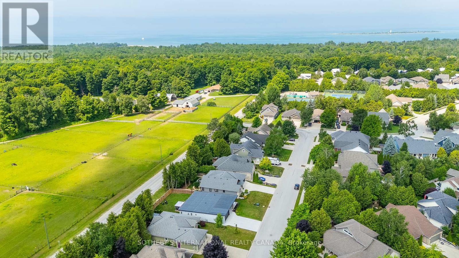474 Creekwood Drive, Saugeen Shores, Ontario  N0H 2L0 - Photo 37 - X12415440
