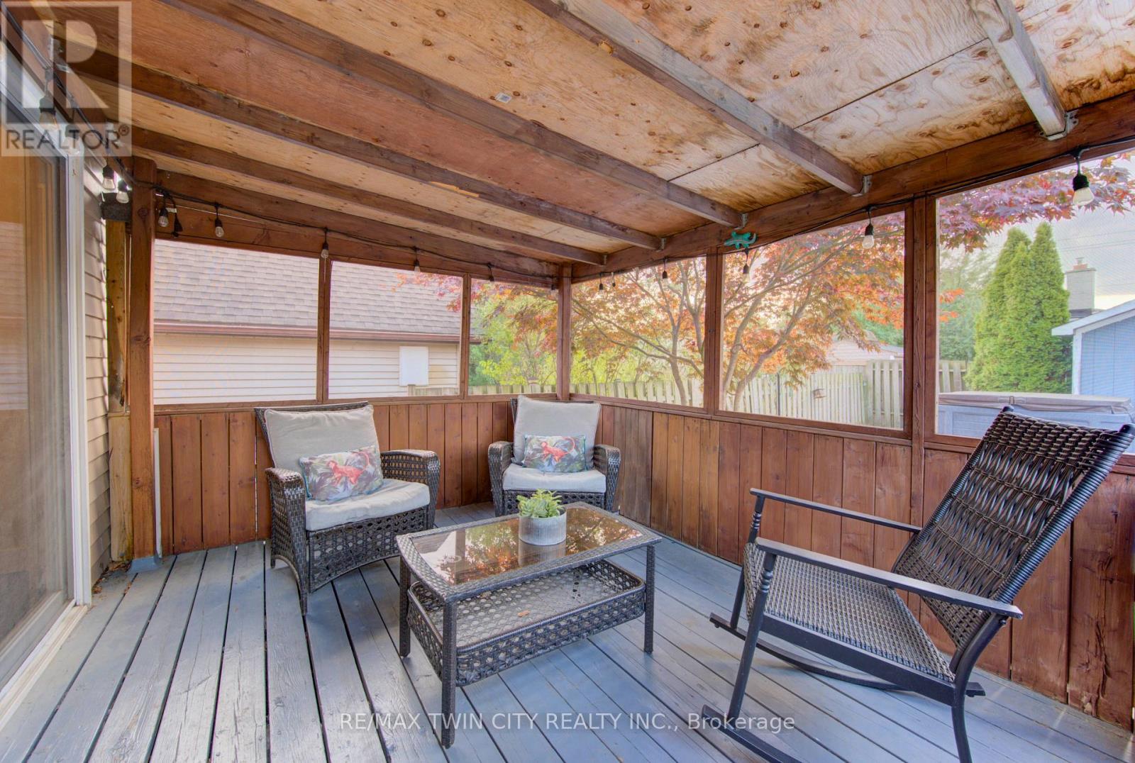 194 Limpert Avenue, Cambridge, Ontario  N3C 3P2 - Photo 23 - X12415447