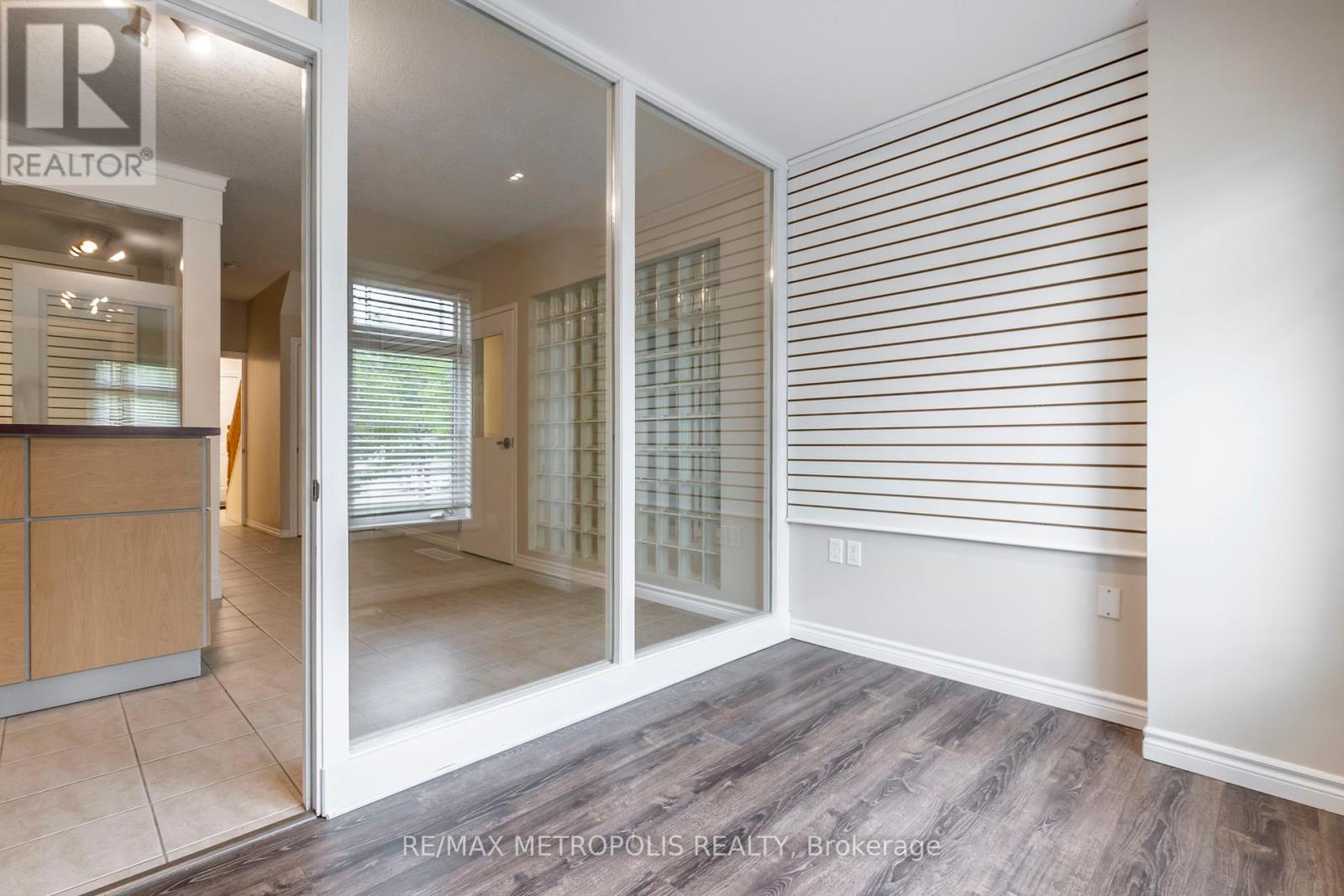 C15 - 619 Wild Ginger Avenue, Waterloo, Ontario  N2V 2X1 - Photo 8 - X12415455