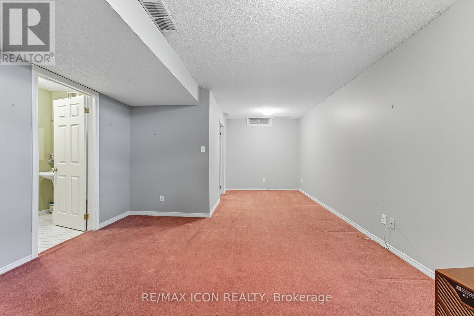250 Inglis Street, North Dumfries, Ontario  N0B 1E0 - Photo 22 - X12415466