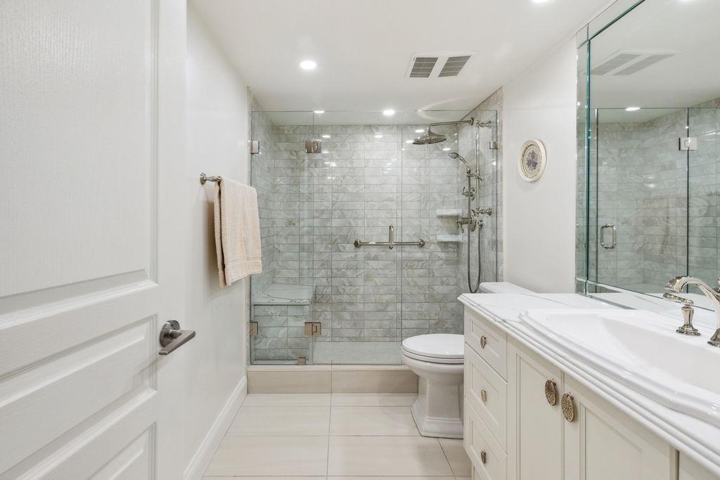 220 15210 Pacific Avenue, White Rock, British Columbia  V4B 5L2 - Photo 24 - R3048932