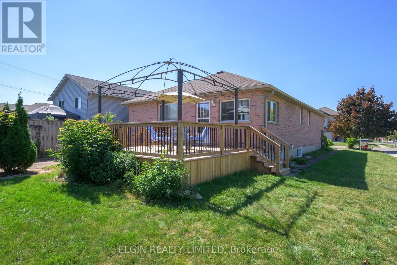 1 Magnolia Court, St. Thomas, Ontario  N5P 4N3 - Photo 13 - X12415682