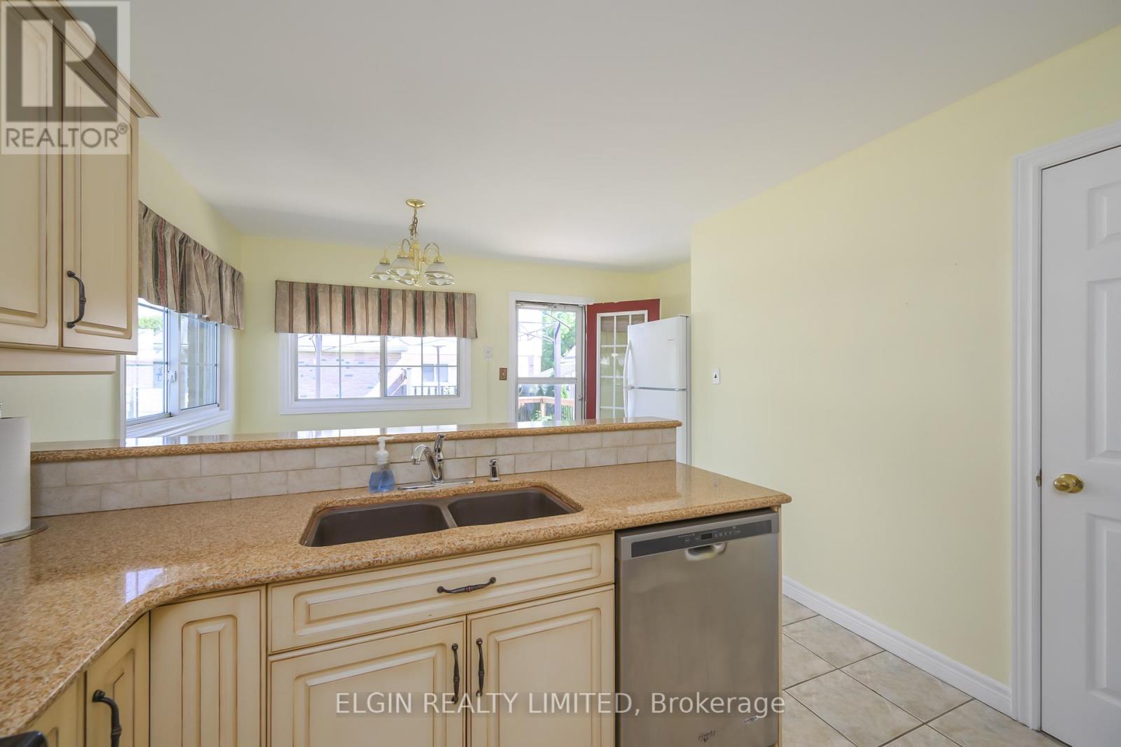 1 Magnolia Court, St. Thomas, Ontario  N5P 4N3 - Photo 20 - X12415682