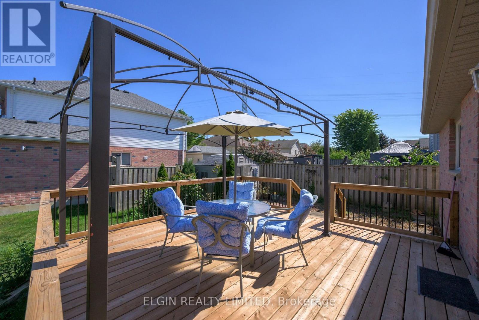 1 Magnolia Court, St. Thomas, Ontario  N5P 4N3 - Photo 8 - X12415682