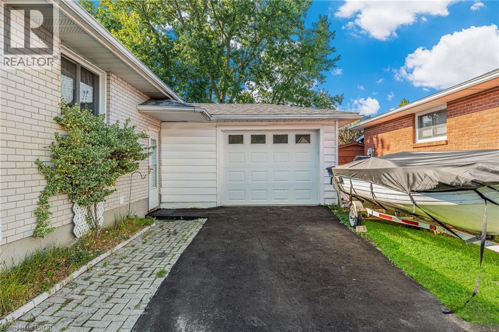 27 Locke Avenue, St. Thomas, Ontario  N5P 3X5 - Photo 3 - 40771318