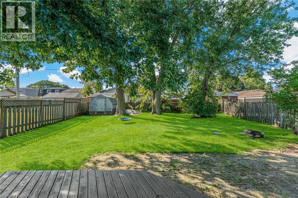 Photo 34 of 40 for 27 Locke Avenue