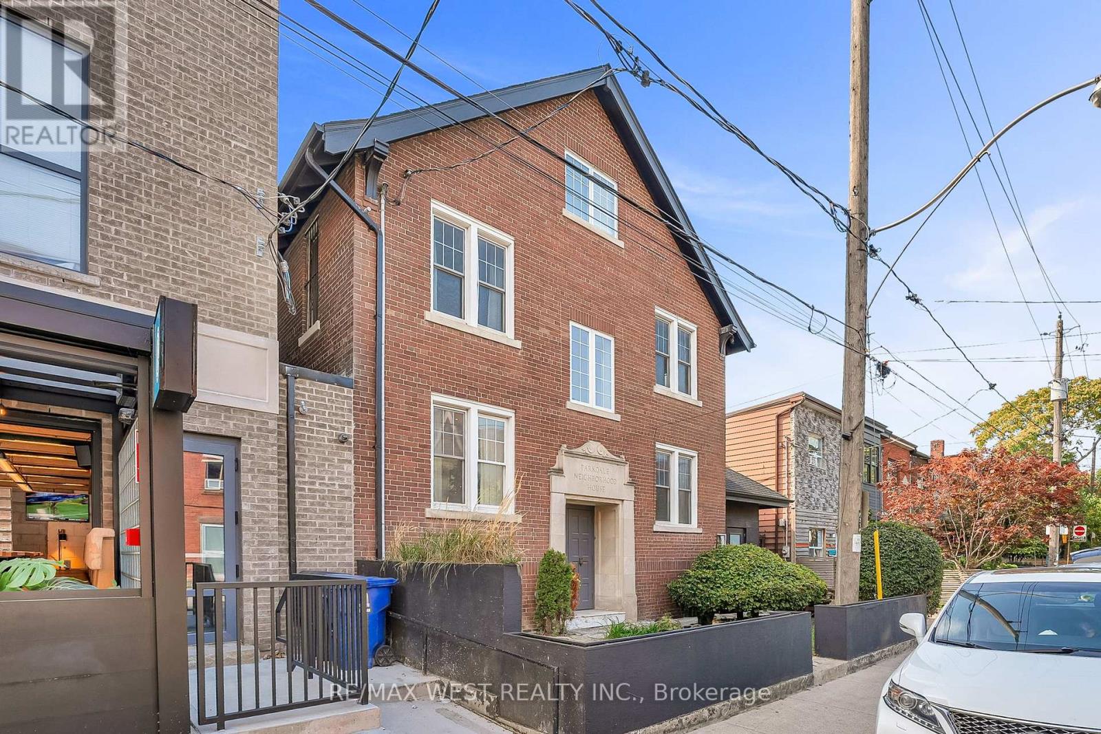 53 Argyle Street, Toronto, Ontario  M6J 1N8 - Photo 2 - C12415559