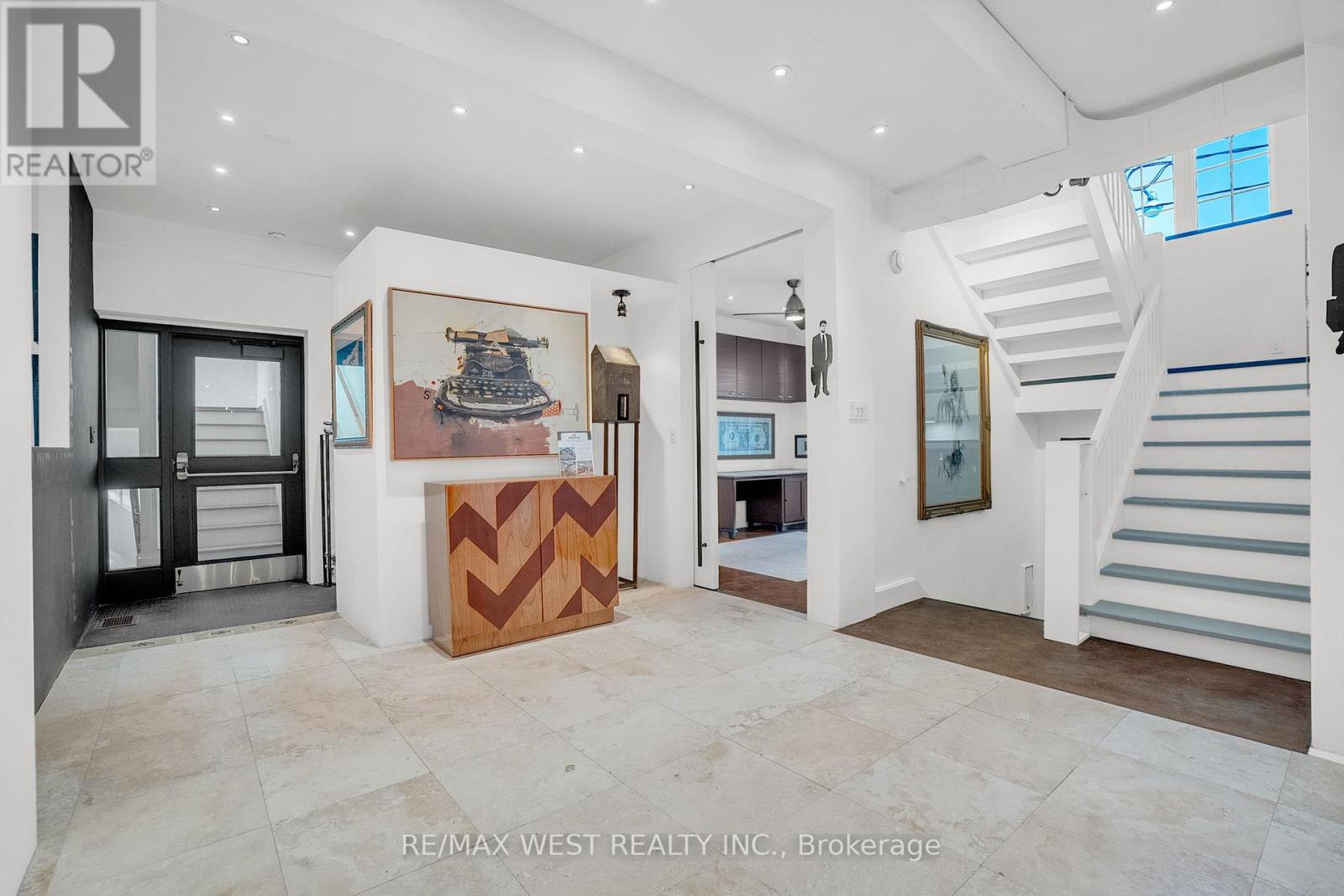 53 Argyle Street, Toronto, Ontario  M6J 1N8 - Photo 8 - C12415559