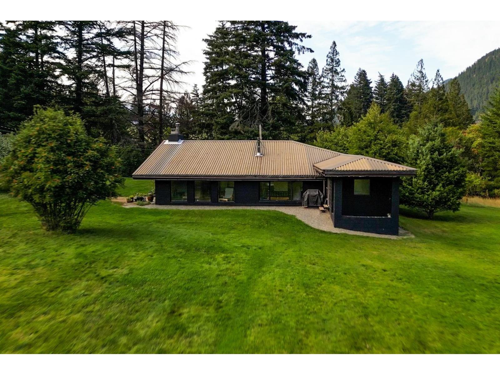 50900 Chaumox Road, Fraser Canyon, Boston Bar / Lytton, British Columbia  V0X 1C1 - Photo 5 - R3048105