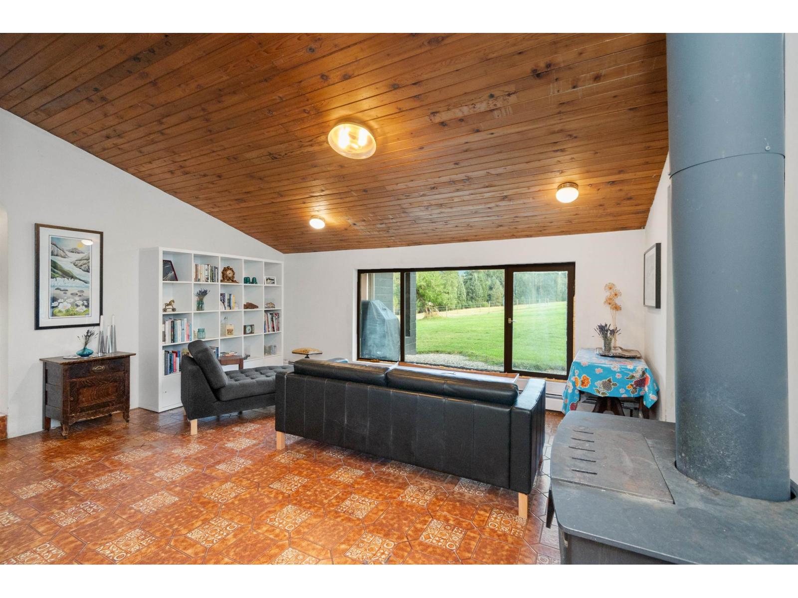 50900 Chaumox Road, Fraser Canyon, Boston Bar / Lytton, British Columbia  V0X 1C1 - Photo 31 - R3048105