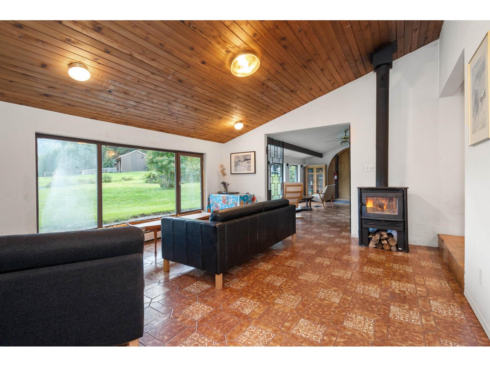 50900 Chaumox Road, Fraser Canyon, Boston Bar / Lytton, British Columbia  V0X 1C1 - Photo 27 - R3048105