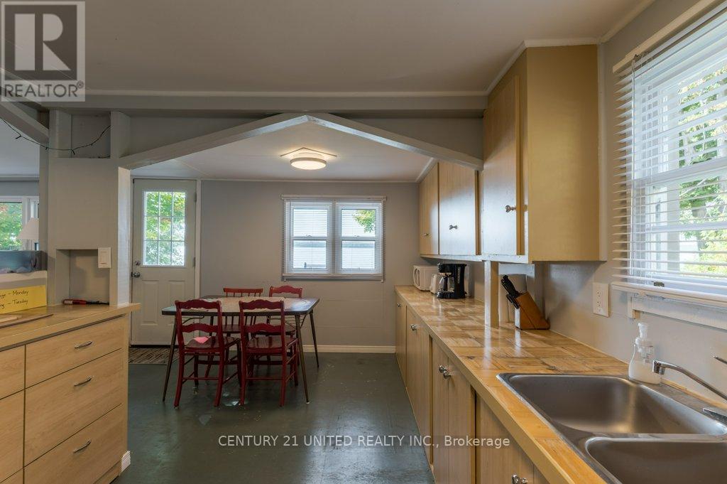 2460 Fire Route 13, Selwyn, Ontario  K0L 2H0 - Photo 17 - X12415674