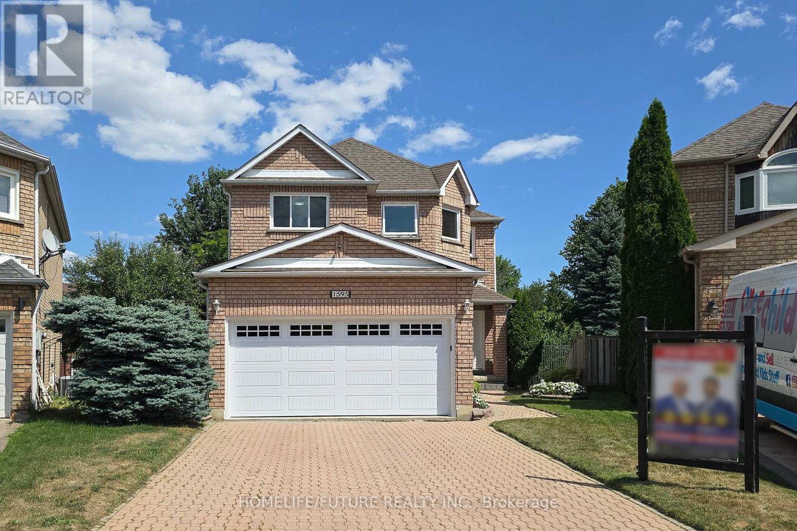 1595 DEERHURST COURT, Pickering, Ontario