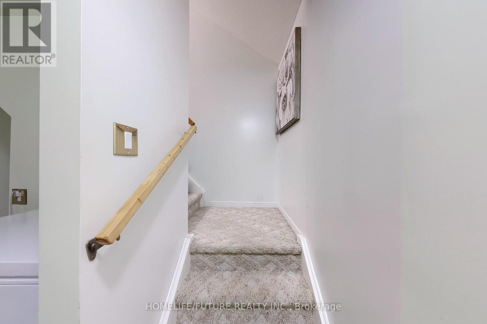 1595 Deerhurst Court, Pickering, Ontario  L1V 6Y7 - Photo 34 - E12415516