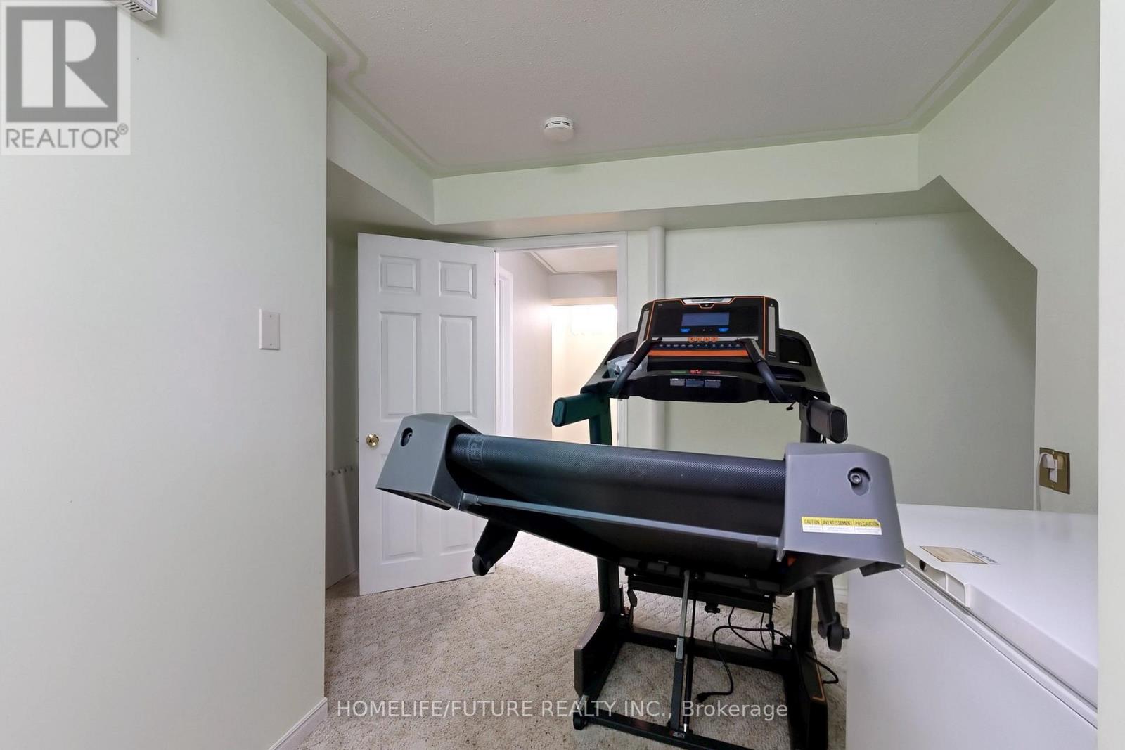 1595 Deerhurst Court, Pickering, Ontario  L1V 6Y7 - Photo 48 - E12415516
