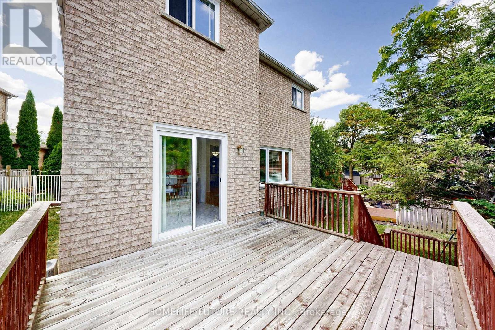 1595 Deerhurst Court, Pickering, Ontario  L1V 6Y7 - Photo 50 - E12415516
