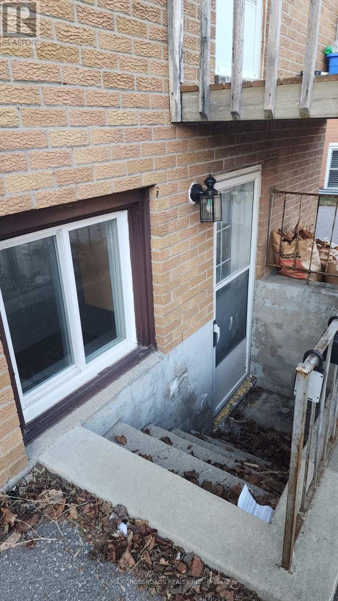 Lower - 295 Dwight Avenue E, Oshawa, Ontario  L1J 1K8 - Photo 14 - E12415642