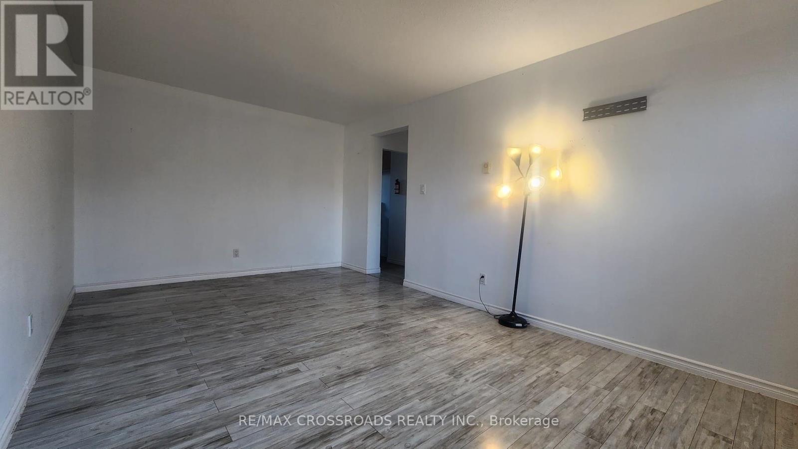 Lower - 295 Dwight Avenue E, Oshawa, Ontario  L1J 1K8 - Photo 5 - E12415642