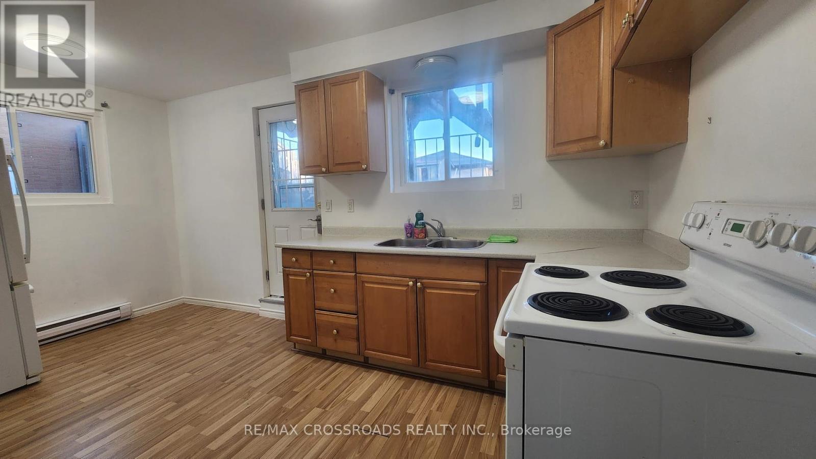 Lower - 295 Dwight Avenue E, Oshawa, Ontario  L1J 1K8 - Photo 7 - E12415642