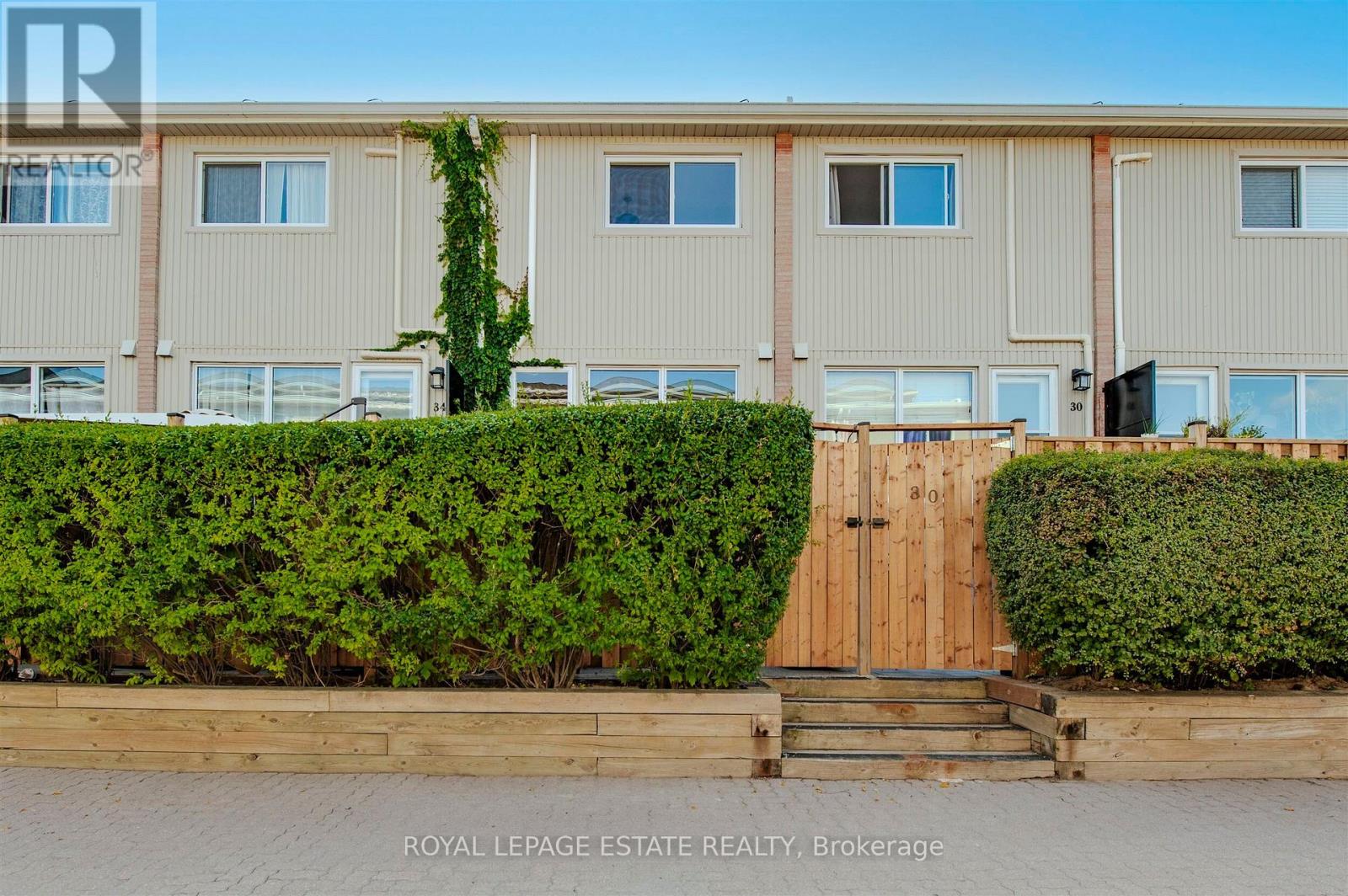32 - 1209 Queen Street E, Toronto, Ontario  M4M 3H4 - Photo 39 - E12415643