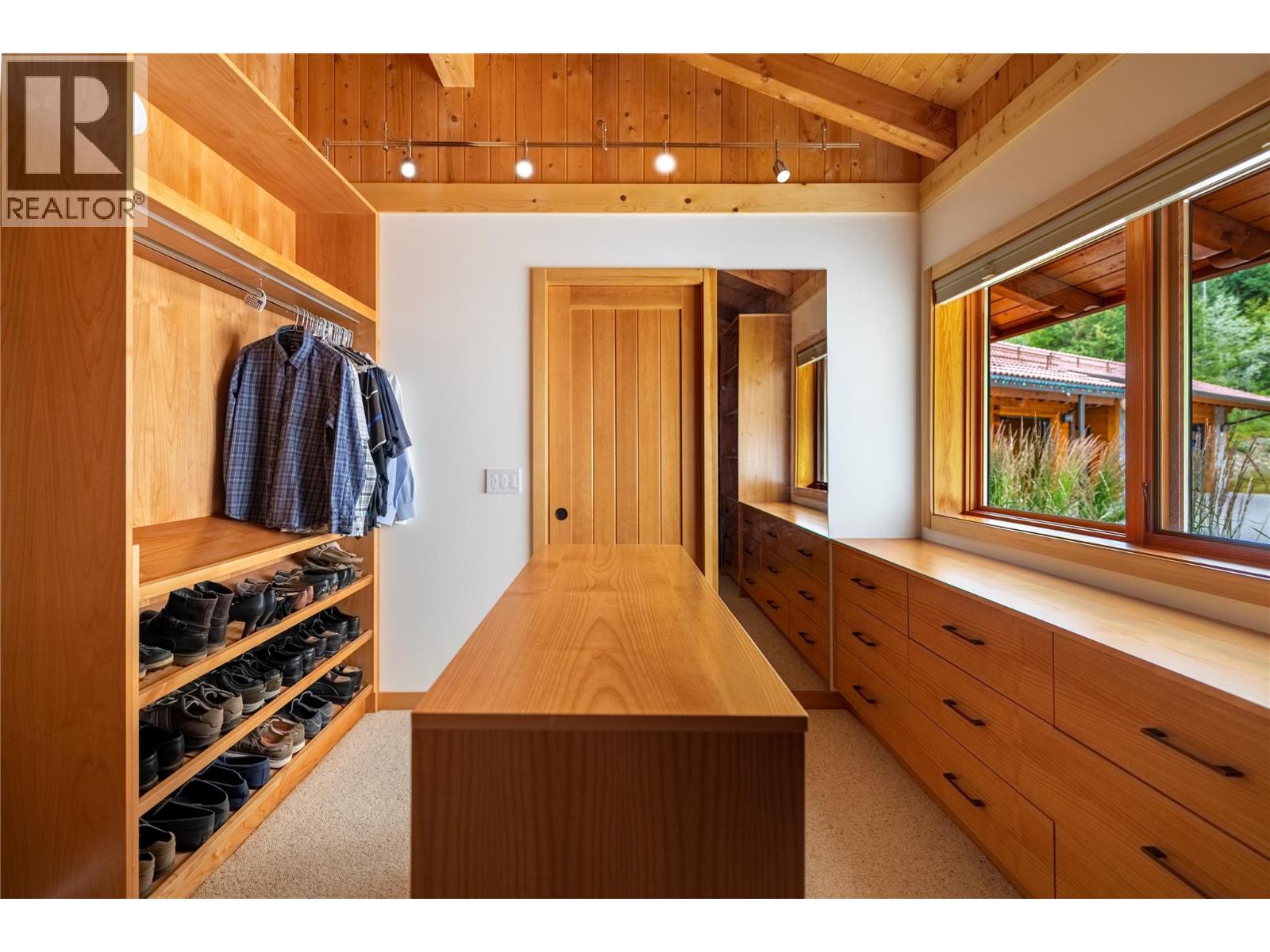 8100, 8104 Silver Star Road, Vernon, British Columbia  V1B 3N1 - Photo 50 - 10363520