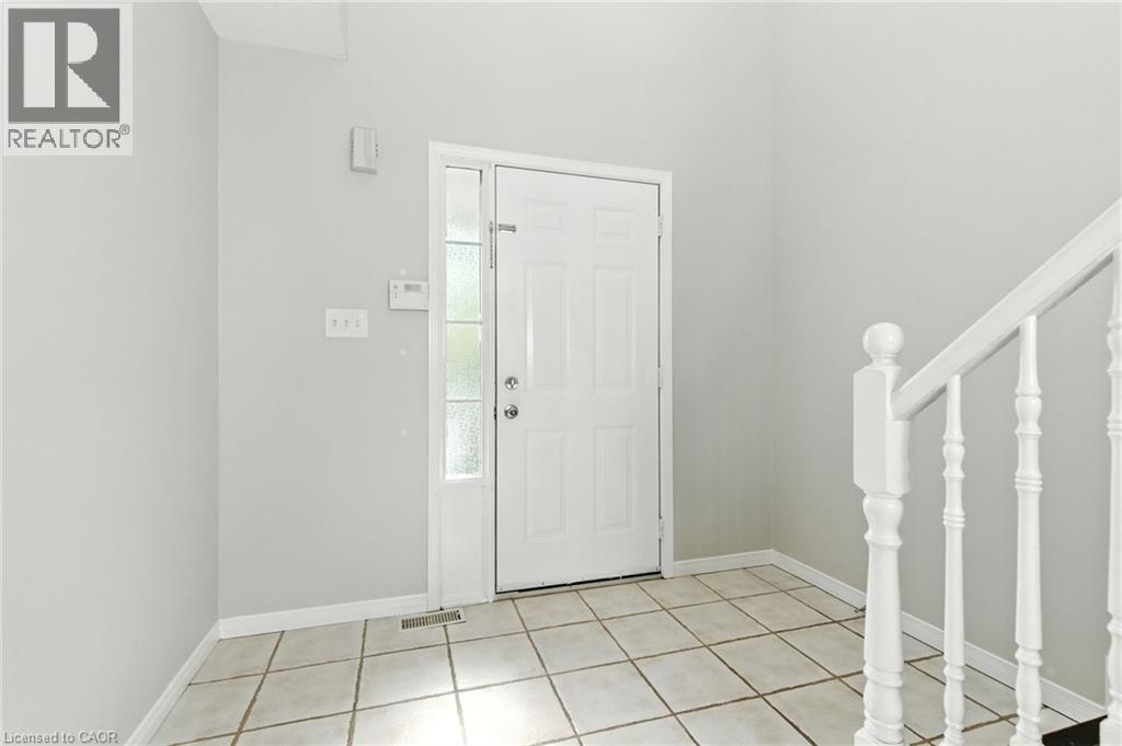 1283 Blanshard Drive Unit# 2, Burlington, Ontario  L7M 4T8 - Photo 3 - 40771262