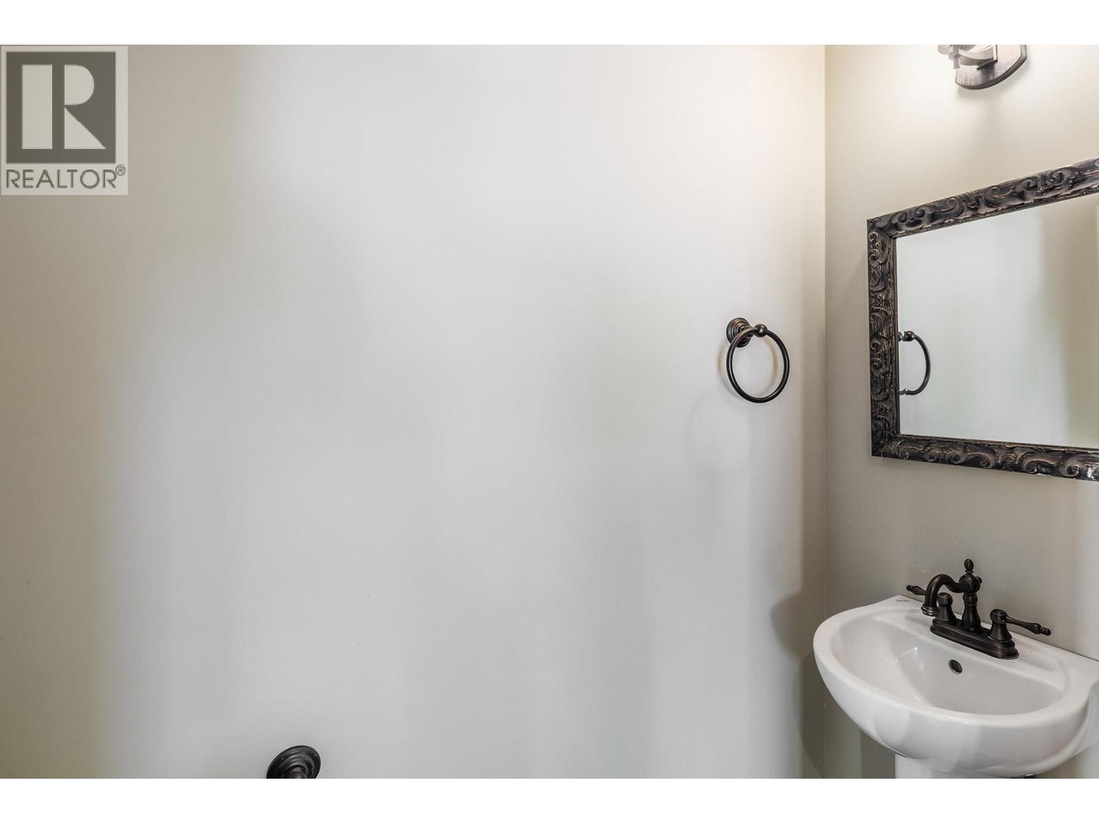 2209 Woodlawn Street, Kelowna, British Columbia  V1Y 2T1 - Photo 22 - 10363550