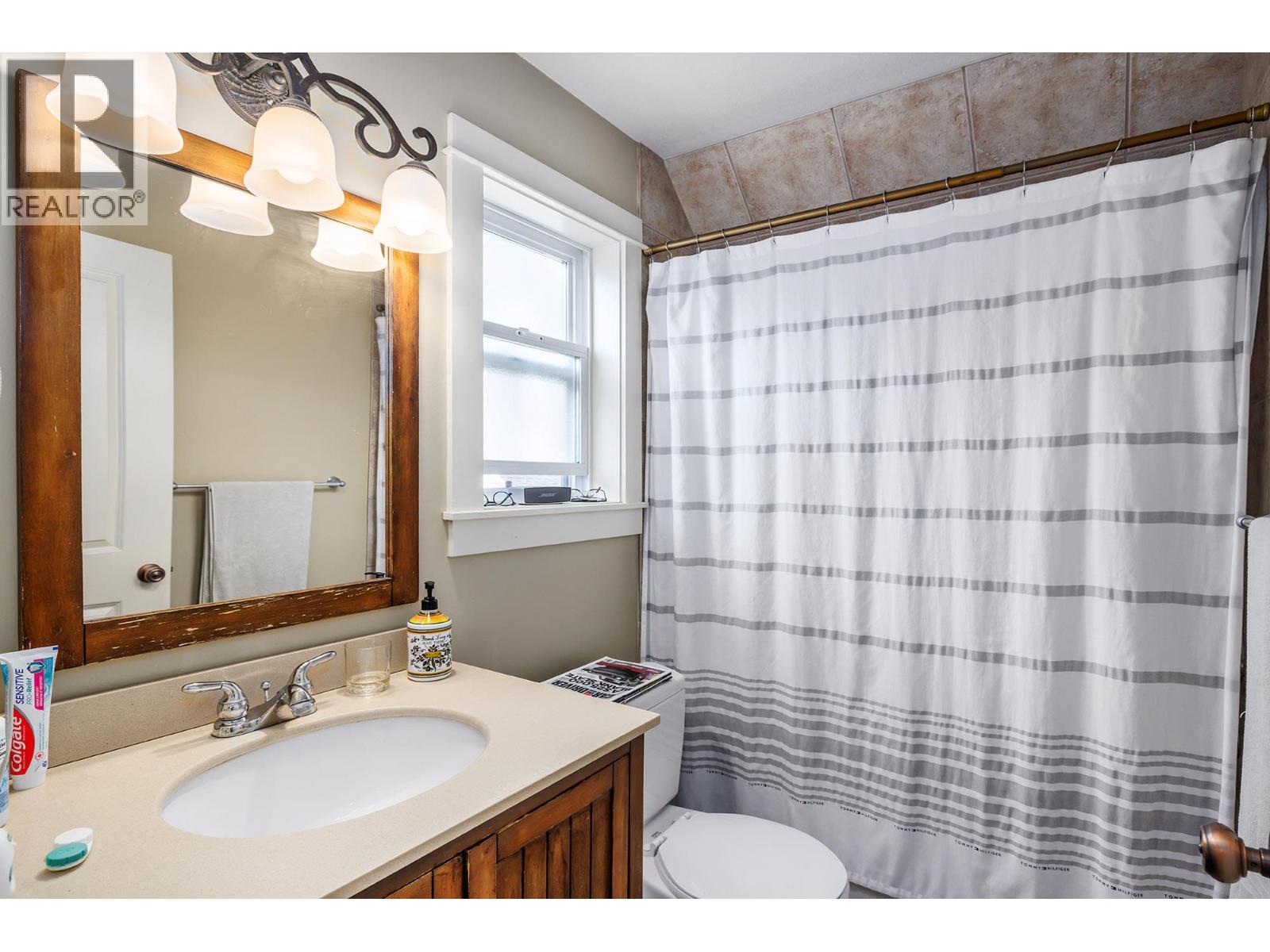 2209 Woodlawn Street, Kelowna, British Columbia  V1Y 2T1 - Photo 31 - 10363550