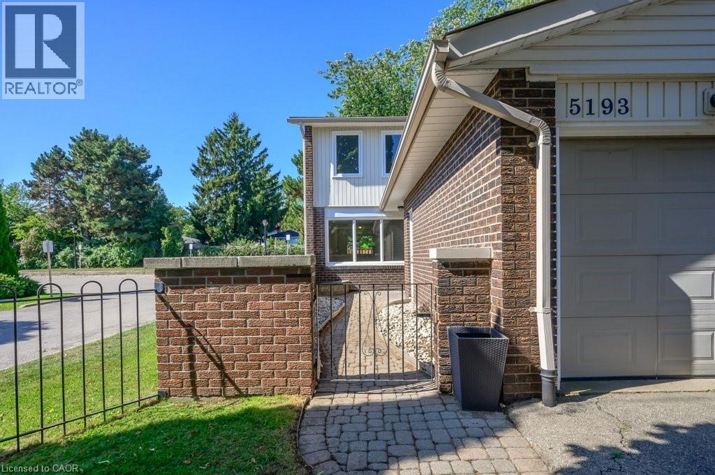 5193 BANTING Court, Burlington, Ontario