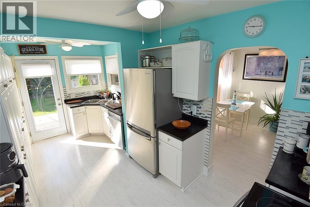26 Heywood Avenue, St. Catharines, Ontario  L2M 2M8 - Photo 11 - 40771801