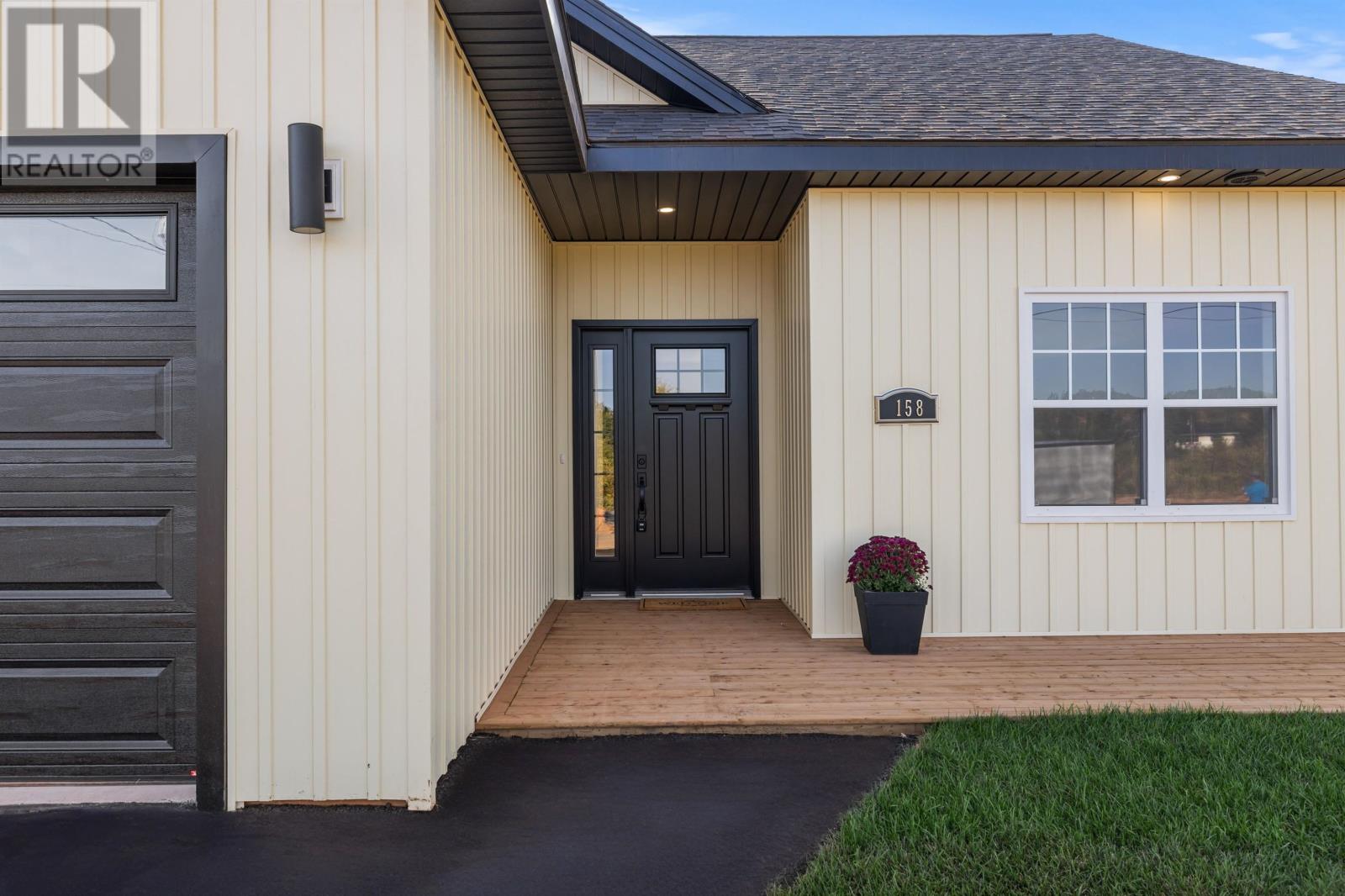 158 Stanmol Drive, Charlottetown, Prince Edward Island  C1E 3V1 - Photo 2 - 202513689