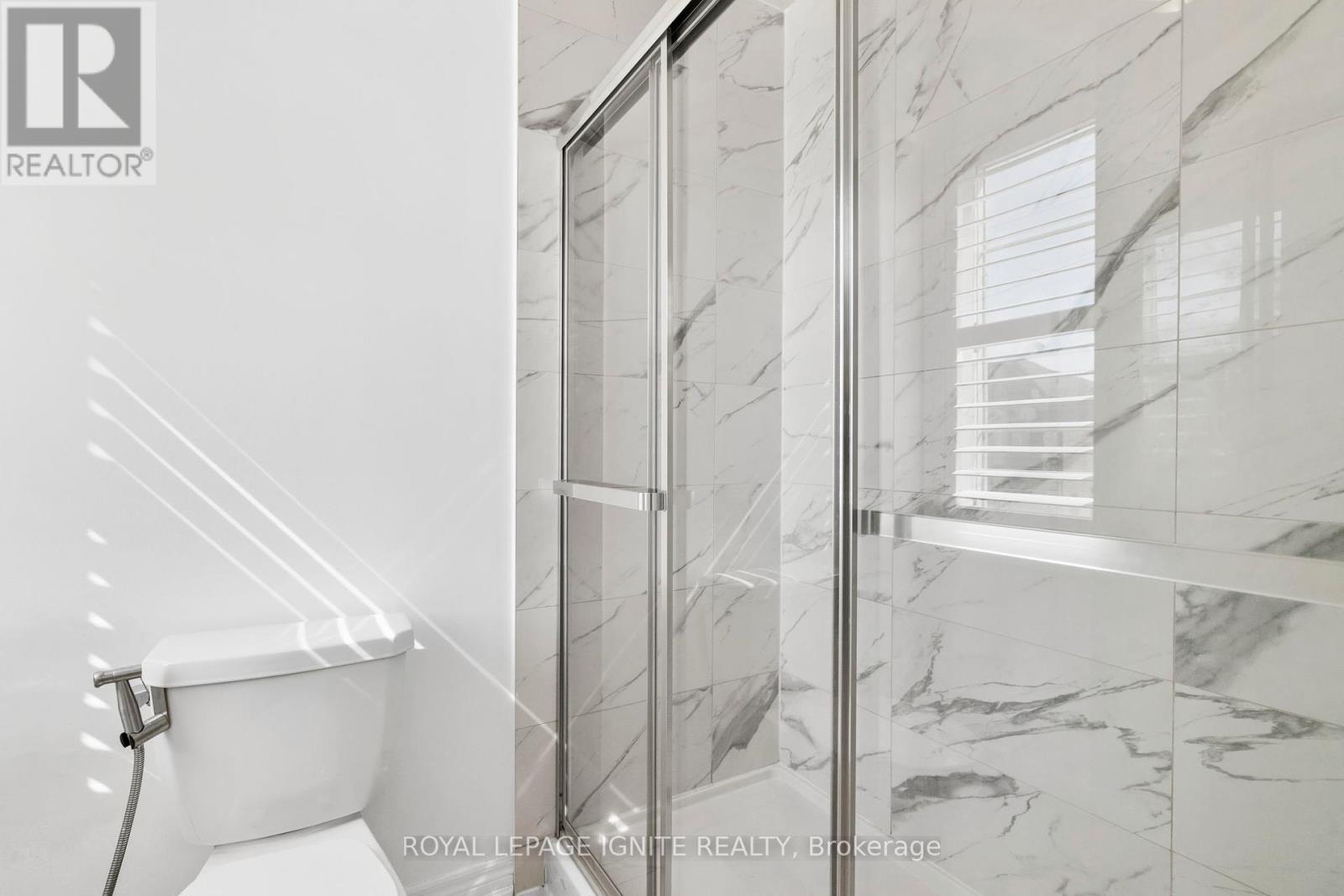4 Great Falls Boulevard, Hamilton, Ontario  L8B 1X7 - Photo 38 - X12415106