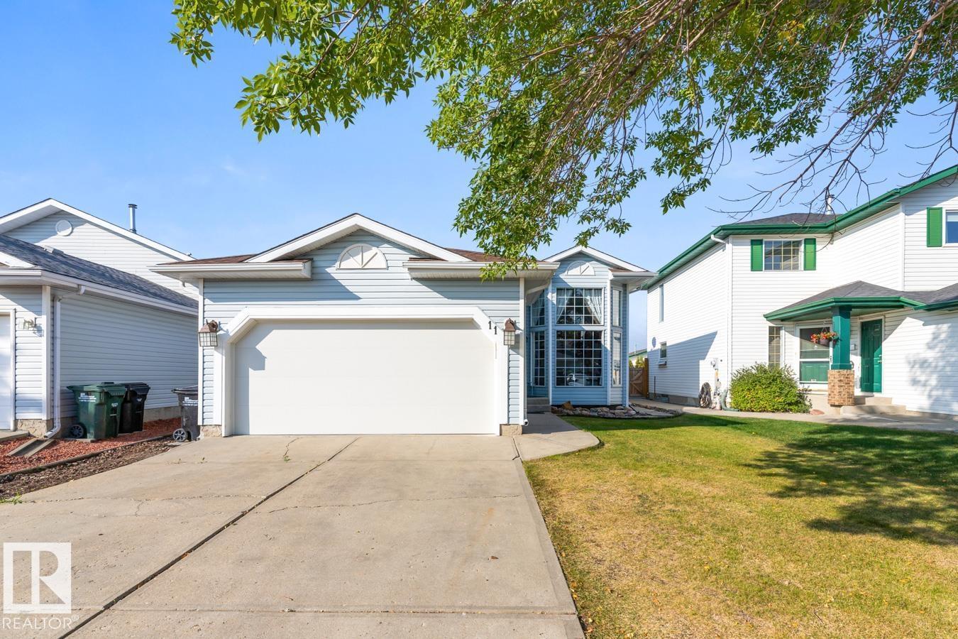 11 DANIELS WY, Sherwood Park, Alberta
