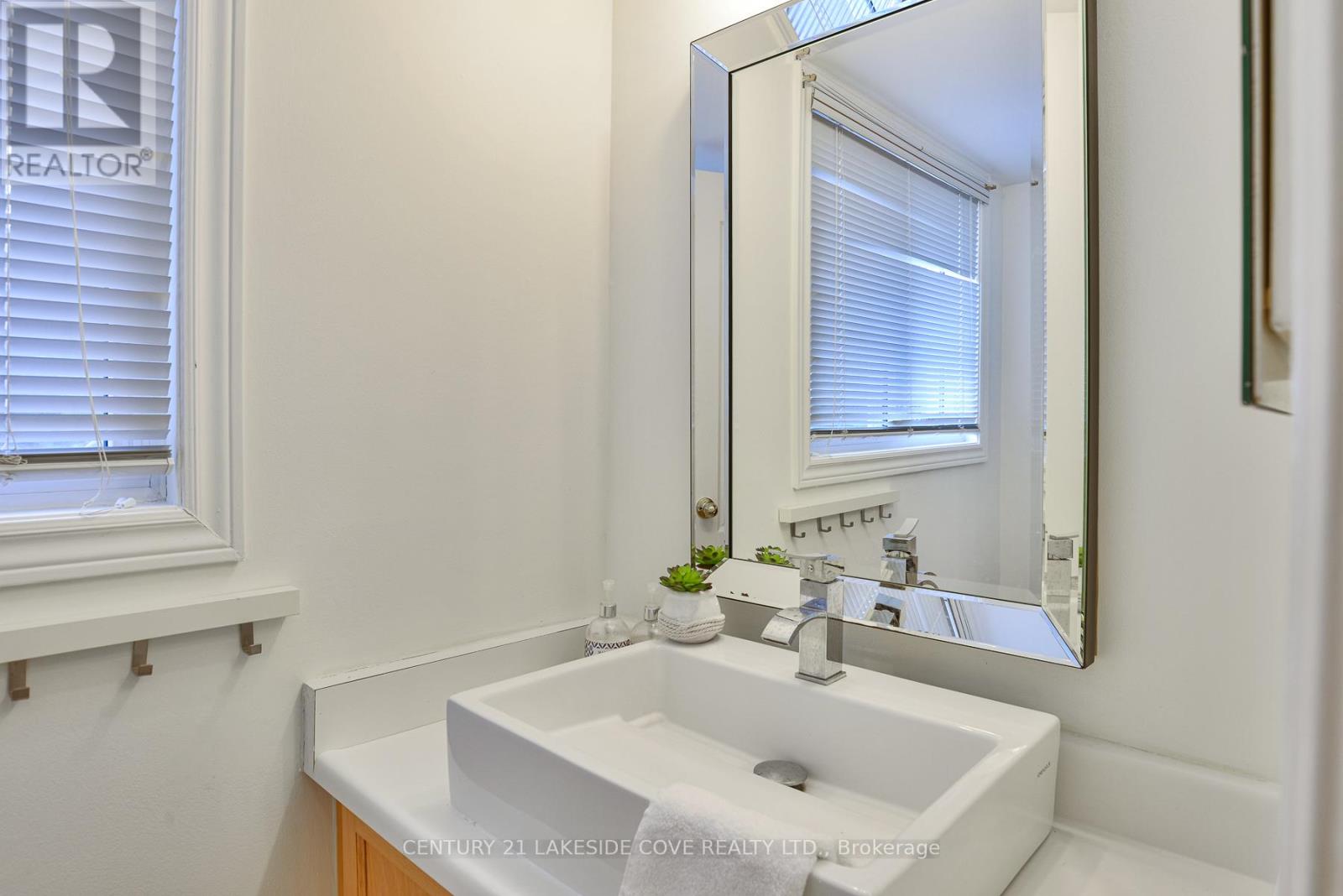 23 - 100 Laguna Parkway, Ramara, Ontario  L0K 1B0 - Photo 12 - S12415629
