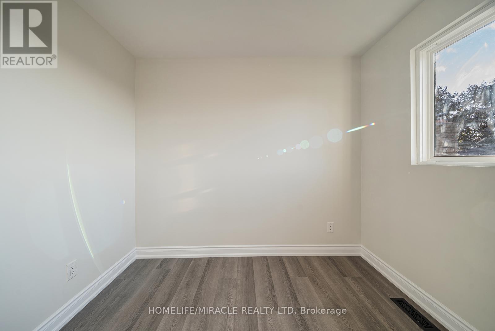 100 Kozlov Street, Barrie, Ontario  L4N 4P9 - Photo 27 - S12415653