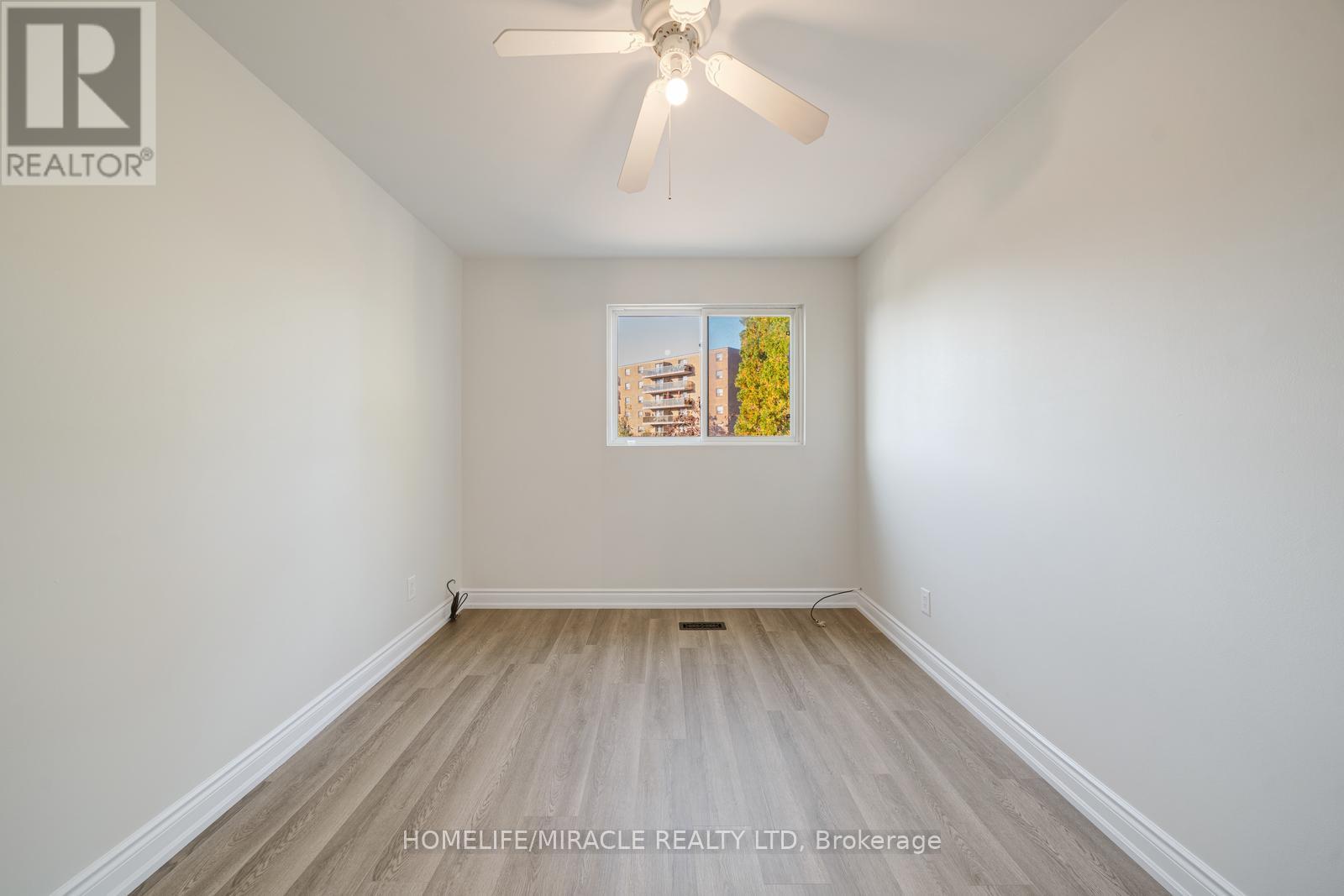 100 Kozlov Street, Barrie, Ontario  L4N 4P9 - Photo 29 - S12415653