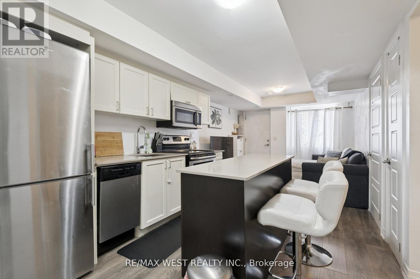 10 - 187 William Duncan Road, Toronto, Ontario  M3K 0B7 - Photo 8 - W12415596