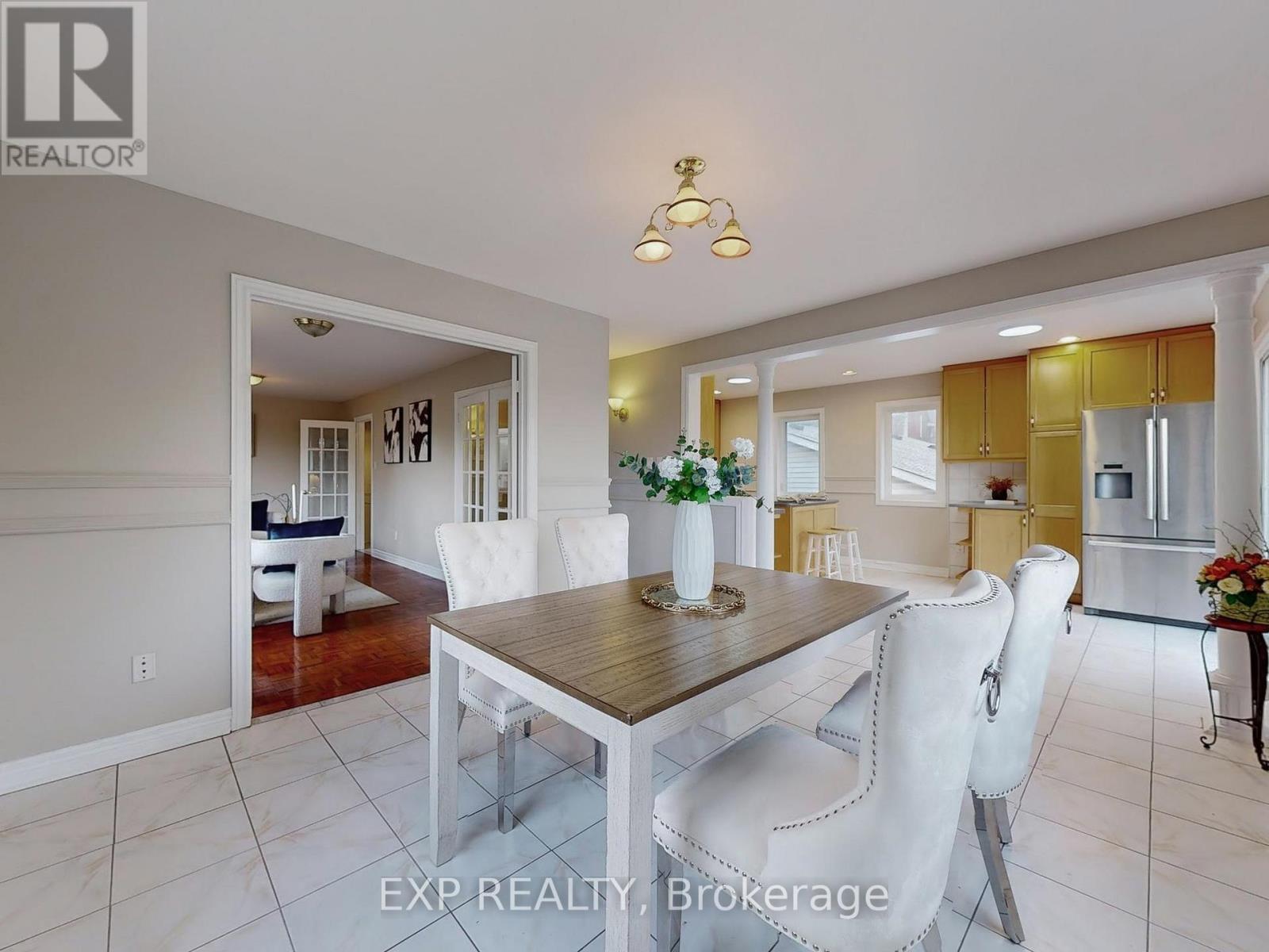 6 English Street, Brampton, Ontario  L6X 1L4 - Photo 11 - W12415665